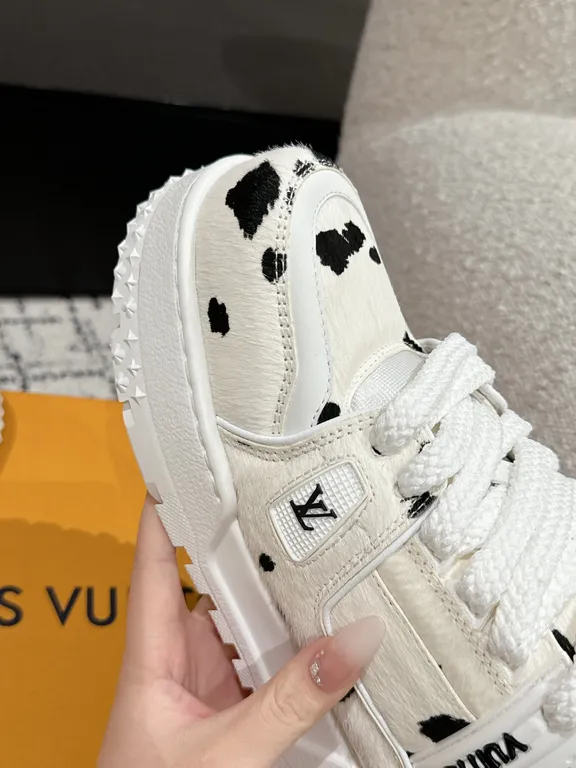 Louis Vuitton Shoe 